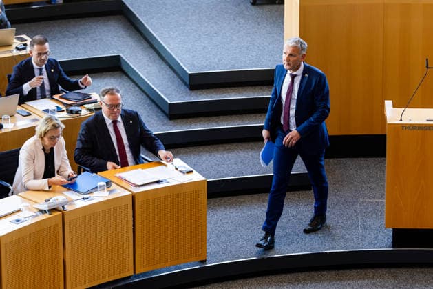 07.10.2026, GER, News Politik, 56.Plenarsitzung im Plenarsaal Thüringer Landtag Björn Höcke (AFD Thüringen), Mario Voigt 99096 Erfurt Thueringer Landtag Thüringen Deutschland