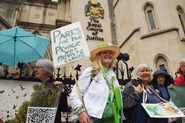 October 7, 2026, London, England, United Kingdom: Campaigners from Save Wimbledon Park gather outside the Royal Courts of Justice as they ask the Court of Appeal to overturn the permission for the All England Club to expand and build a new stadium and tennis courts on the Wimbledon Park golf course. London United Kingdom - ZUMAv130 20261007_zip_v130_016 Copyright: xVukxValcicx