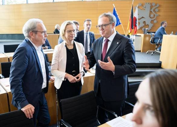 8. THÜRINGER LANDTAG - 55. PLENARSITZUNG ** NUR FÜR REDAKTIONELLE ZWECKE ** EDITORIAL USE ONLY **<p>07 10 2026-Erfurt: Thüringer Landtag 8. Wahlperiode 55. Plenarsitzung im Foto: Ministerpräsident Mario Voigt (CDU), Katja Wolf (Thüringen.Gerecht), Thüringer Finanzministerin und Stellvertretende Ministerpräsidentin, Georg Maier (SPD), Thüringer Minister für Inneres, Kommunales und Landesentwicklung und Stellvertretender Ministerpräsident ( Deutschland Thueringen Erfurt Copyright: SaschaxFromm