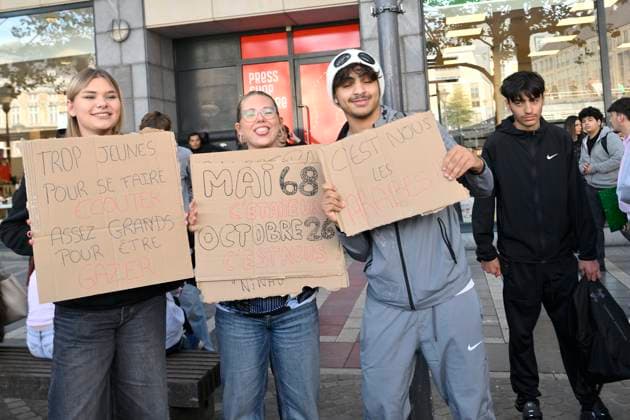 Liege Students Protest Against Austerity Measures 07 10 2026 LIEGE, BELGIUM Students protesting against the austerity measures introduced by the Wallonia-Brussels Federation (FWB) government are pictured in Liege, Belgium, on October 7, 2026. ( Liege Belgium  Copyright: xPhilipxReynaersx