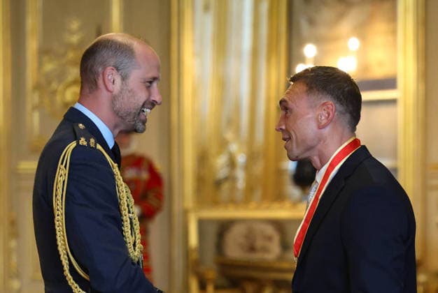 Investitures at Windsor Castle 07 10 2026. Windsor, UK. Sir Kevin Sinfield receives the Honour of Knighthood from The Prince of Wales at an investiture ceremony at Windsor Castle, Berkshire., Credit:Andrew Parsons Kensington Palace B66 Avalon United Kingdom, England, Windsor  Copyright: xAndrewxParsonsx xKensingtonxPalacex xB66x xAvalonx 1141202867