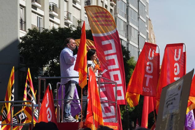 UGT and CCOO Call for a Strike in Social Services in Catalonia D I The general secretary of CCOO Catalonia, Belén López, and the general secretary of UGT Catalonia, Camil Ros, during a demonstration in support of social services, in front of the Foment del Treball headquarters, on October 7, 2026, in Barcelona, Catalonia, Spain. UGT and CCOO have called a strike in Catalonia’s social services sector to demand improvements in working conditions and equal pay between the private and public sectors. OCTOBER 7, 2026. Barcelona, Catalonia. Barcelona, Catalonia, Spain  Copyright: xDavidxZorrakinox 7826394