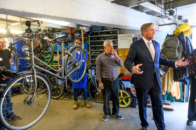 07-10-2026 Bosch King Willem-Alexander visited the Bike House, world kitchen and the Boschveld Garden at the Copernikkel, a cooperative of various resident-led initiatives and participating in the SAMEN lokaal program, in Den Bosch. Â  Copyright: xPPEx