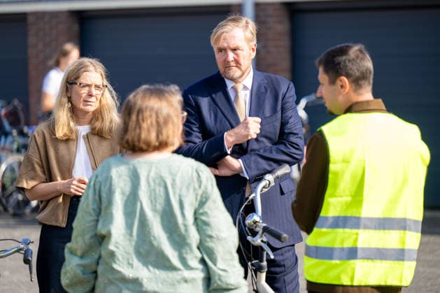 07-10-2026 Bosch King Willem-Alexander visited the Bike House, world kitchen and the Boschveld Garden at the Copernikkel, a cooperative of various resident-led initiatives and participating in the SAMEN lokaal program, in Den Bosch. Â  Copyright: xPPEx
