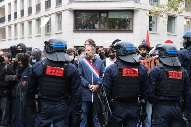 Student blockade near Sciences Po Paris PARIS, FRANCE - OCTOBER 7: French lawmaker Thomas Portes is seen near Sciences Po Paris as students stage a blockade in support of the wider mobilization over conditions in the education system in Paris, France, on October 7, 2026. Riot police are deployed in the area while demonstrators maintain barricades and gather in the street. Umit Donmez Anadolu Paris France. Editorial use only. Please get in touch for any other usage.  Copyright: x2026xAnadoluxUmitxDonmezx