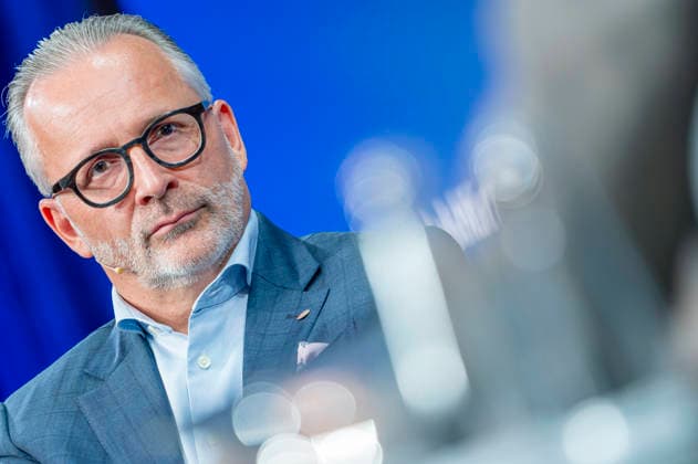 Carsten Knobel EUR, Deutschland, Berlin, 07.10.2026: Carsten Knobel CEO Henkel Europe besucht die in Berlin stattfindene Jubiläumsveranstaltung von 80 Jahre Handelsblatt und 100 Jahre WirtschaftsWoche.