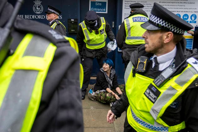 Pro-Israel Counter-Protest Disrupts Pro-Palestine Student March Russell Square, London, October 7, 2026 A pro-Palestine student march travelled from Lincoln™s Inn Fields towards Russell Square, where pro-Israel counter-protesters gathered with Israeli flags and placards. The counter-protest disrupted the student demonstration as police maintained a presence and kept the two groups separated., Credit:Zak Irfan Avalon  Copyright: xZakxIrfanx xAvalonx 1141227615