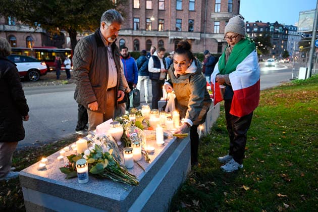 STOCKHOLM, SWEDEN 20261007 Israeli demonstration outside the Israeli Embassy on the anniversary of Hamas s terrorist attack against Israel STOCKHOLM SWEDEN x10070x  Copyright: xJessicaxGow TTx MANIFESTATION ISRAEL 7 OKTOBER hSSlSGVyxAg