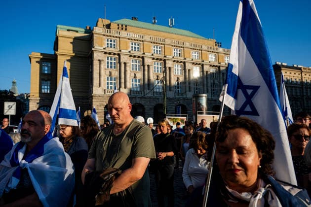 Several hundred people marked the third anniversary of the attacks on Israel by the Palestinian terrorist group Hamas at a gathering titled We Will Not Forget!, organised by the Czech Society of Friends of Israel, in front of the Rudolfinum concert hall in Jan Palach Square in Prague centre, Czech Republic, October 7, 2026. (CTKxPhoto OndrejxDeml) CTKPhotoP2026100707255  CTKPhotoP2026100707255