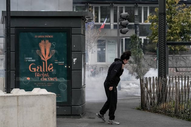 Protest against eduction conditions in Nancy NANCY, FRANCE - OCTOBER 7: Police intervene at the scene using tear gas as students take to the streets to protest education conditions in Nancy, France, on October 7, 2026. Students are taking part in a nationwide high-school mobilization over school conditions and demands for greater education resources, while security units remain deployed around several locations in the city. Muhammed Said Tako Anadolu Nancy France. Editorial use only. Please get in touch for any other usage.  Copyright: x2026xAnadoluxMuhammedxSaidxTakox