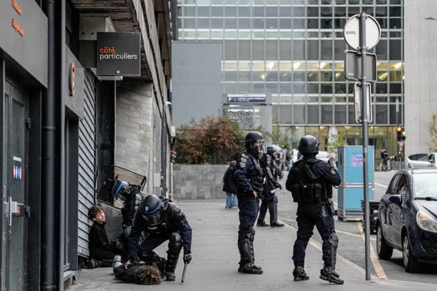 Protest against eduction conditions in Nancy NANCY, FRANCE - OCTOBER 7: A heavy police presence is deployed at the scene as students take to the streets to protest education conditions in Nancy, France, on October 7, 2026. Students are taking part in a nationwide high-school mobilization over school conditions and demands for greater education resources, while security units remain deployed around several locations in the city. Muhammed Said Tako Anadolu Nancy France. Editorial use only. Please get in touch for any other usage.  Copyright: x2026xAnadoluxMuhammedxSaidxTakox