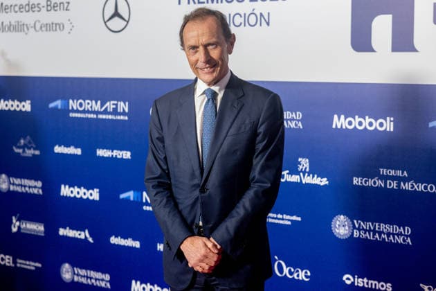 3rd Annual Hispanic Influence Awards Former soccer player Emilio Butragueno during the 3rd Annual Hispanic Influence Awards ceremony on October 7, 2026, in Madrid, Spain. The main objective of the Hispanic Influence Awards is to recognize excellence, talent, creativity, and leadership of individuals and institutions that strengthen the ties between the Spanish-speaking community and promote Hispanic values on a global scale. OCTOBER 7, 2026 HISPANIC INFLUENCE AWARDS SPANISH-SPEAKERS HISPANIC IDENTITY Madrid Madrid, Spain  Copyright: xRicardoxRubiox 7827130