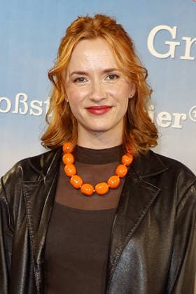 Sofie Junker attends the photo call for the 40th anniversary of the series *Großstadtrevier* on October 7, 2026 at the Astor Film Lounge in Hamburg, Germany 40th anniversary *Großstadtrevier* photo call in Hamburg, Germany