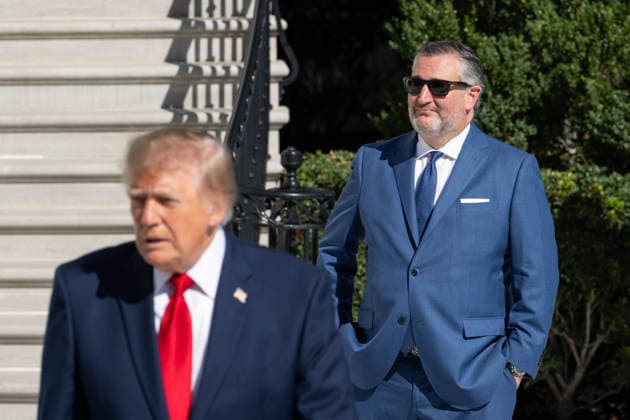 October 7, 2026, Washington, District Of Columbia, United States: Sen. Ted Cruz looks on as President DONALD TRUMP speaks to reporters on the South Lawn of the White House before departing for San Antonio, Texas. Washington United States  - ZUMAk206 20261007_znp_k206_023 Copyright: xMattxKaminskyx