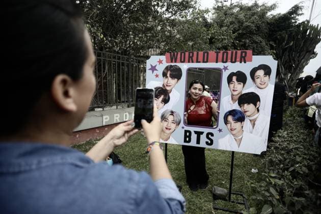 BTS Arirang tour kicks off in Peru LIMA, PERU - OCTOBER 7: Thousands of BTS fans known as ARMY gather around San Marcos Stadium ahead of the first of three concerts the South Korean band is set to perform in Lima, Peru on October 7, 2026. Fans from across Peru and abroad arrived early to attend the highly anticipated show from BTS s Arirang world tour. Klebher Vasquez Anadolu Lima Peru. Editorial use only. Please get in touch for any other usage.  Copyright: x2026xAnadoluxKlebherxVasquezx
