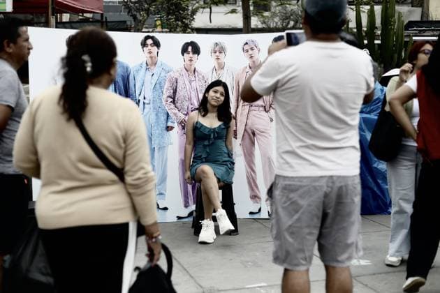 BTS Arirang tour kicks off in Peru LIMA, PERU - OCTOBER 7: Thousands of BTS fans known as ARMY gather around San Marcos Stadium ahead of the first of three concerts the South Korean band is set to perform in Lima, Peru on October 7, 2026. Fans from across Peru and abroad arrived early to attend the highly anticipated show from BTS s Arirang world tour. Klebher Vasquez Anadolu Lima Peru. Editorial use only. Please get in touch for any other usage.  Copyright: x2026xAnadoluxKlebherxVasquezx