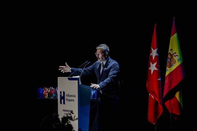 3rd Annual Hispanic Influence Awards Mariano de Paco, the Regional Minister of Culture, Tourism, and Sports for the Community of Madrid, speaks during the 3rd Annual Hispanic Influence Awards ceremony on October 7, 2026, in Madrid, Spain. The main objective of the Hispanic Influence Awards is to recognize excellence, talent, creativity, and leadership of individuals and institutions that strengthen ties within the Spanish-speaking community and promote Hispanic values on a global scale. OCTOBER 7, 2026 HISPANIC INFLUENCE AWARDS SPANISH-SPEAKERS HISPANIC IDENTITY Madrid Madrid, Spain  Copyright: xRicardoxRubiox 7827272