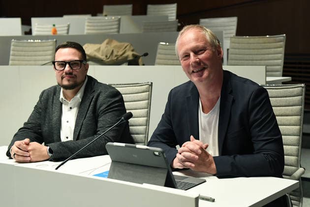Bezirksvertretung Alt-Oberhausen am 07.10.2026 im Rathaus Oberhausen ( Ratssaal ) Kevin Burmeister ( AfD Landtagskandidat ), links - Wolfgang Kempkes ( OB-Kandidat der AfD Oberhausen ), rechts