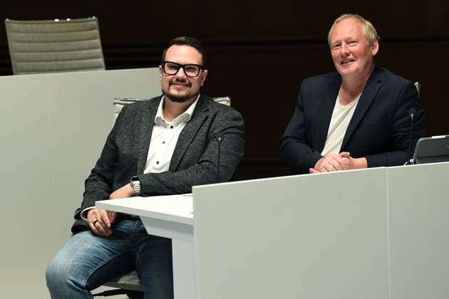 Bezirksvertretung Alt-Oberhausen am 07.10.2026 im Rathaus Oberhausen ( Ratssaal ) Kevin Burmeister ( AfD Landtagskandidat ), links - Wolfgang Kempkes ( OB-Kandidat der AfD Oberhausen ), rechts