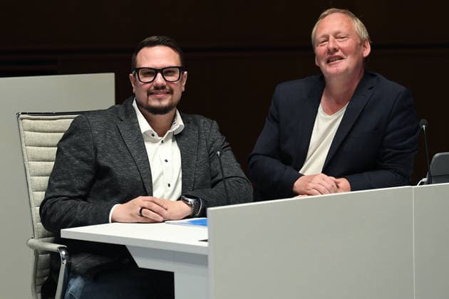 Bezirksvertretung Alt-Oberhausen am 07.10.2026 im Rathaus Oberhausen ( Ratssaal ) Kevin Burmeister ( AfD Landtagskandidat ), links - Wolfgang Kempkes ( OB-Kandidat der AfD Oberhausen ), rechts