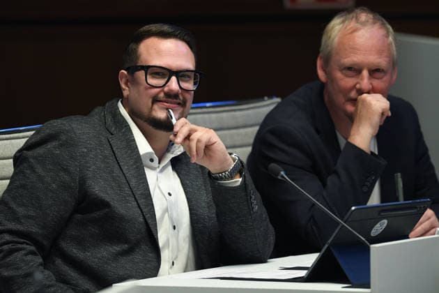 Bezirksvertretung Alt-Oberhausen am 07.10.2026 im Rathaus Oberhausen ( Ratssaal ) Kevin Burmeister ( AfD Landtagskandidat ), links - Wolfgang Kempkes ( OB-Kandidat der AfD Oberhausen ), rechts
