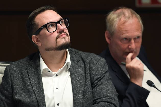 Bezirksvertretung Alt-Oberhausen am 07.10.2026 im Rathaus Oberhausen ( Ratssaal ) Kevin Burmeister ( AfD Landtagskandidat ), vorne - Wolfgang Kempkes ( OB-Kandidat der AfD Oberhausen ), hinten