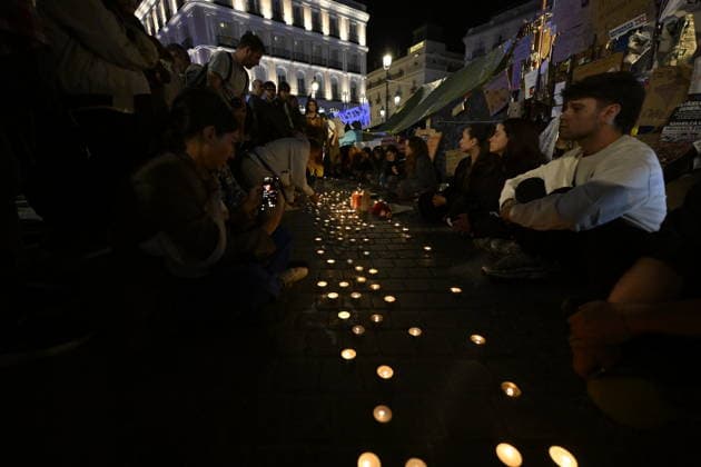 Supporters gather in Madrid for Maricarmen Abascal after her death MADRID, SPAIN - OCTOBER 7: People gather in support of Maricarmen Abascal during a protest at Puerta del Sol in Madrid, Spain on October 7, 2026. The 87-year-old Abascal, who became a symbol of Spain s housing crisis in recent weeks, died in hospital after spending 15 days there following her eviction from her home by police in Madrid on September 23, 2026. Burak Akbulut Anadolu Madrid Spain. Editorial use only. Please get in touch for any other usage.  Copyright: x2026xAnadoluxBurakxAkbulutx