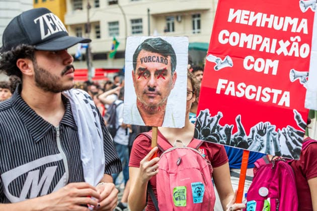 October 7, 2026: Rio de Janeiro, Brazil. October 7, 2026. March for Democracy: Students gather to protest the rise of the far right and march through the city center (CineloÂ¢ndia) in support of President Lula s candidacy. Photo: . - ZUMAl255 20261007_zip_l255_003 Copyright: xEllanxLustosax