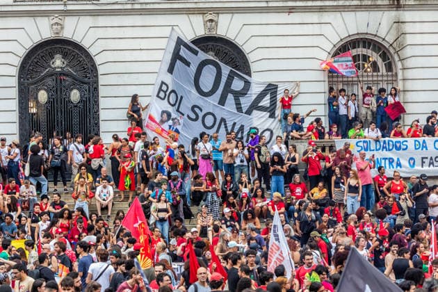October 7, 2026: Rio de Janeiro, Brazil. October 7, 2026. March for Democracy: Students gather to protest the rise of the far right and march through the city center (CineloÂ¢ndia) in support of President Lula s candidacy. Photo: . - ZUMAl255 20261007_zip_l255_004 Copyright: xEllanxLustosax