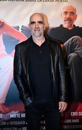 Premiere of the new short film *Cara y Cruz* Actor Luis Tosar at the premiere of the new short film *Cara y Cruz* on October 7, 2026, in Madrid, Spain. *Cara y Cruz* addresses the issue of mental load by telling a fictional story about the division of daily tasks between a couple. MOVIE PREMIERE SHORT FILM Madrid Madrid, Spain  Copyright: xFranciscoxGuerrax 7827477