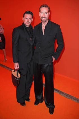 Jörg Oppermann mit Ehemann Timothy Oppermann bei der ABOUT YOU OPERA FASHION SHOW im Admiralspalast in Berlin am 07.10.2026