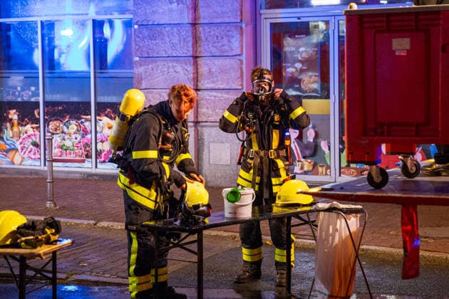 Brand in Kinosaal sorgt für Großaufgebot an Rettungskräften Am 08.10.2026 kam es in einem Kinosaal des Cinestar Metropolis in Frankfurt zu einem Feuer. Die Feuerwehr Frankfurt rückte mit einem Großaufgebot an, Trupps bekämpften den Brand unter Atemschutz. Nach den Löscharbeiten waren ausgiebige Belüftungsmaßnahmen erforderlich. Erste Einsatzkräfte konnten nach rund einer Stunde den Einsatz verlassen. Frankfurt am Main Innenstadt Hessen Deutschland