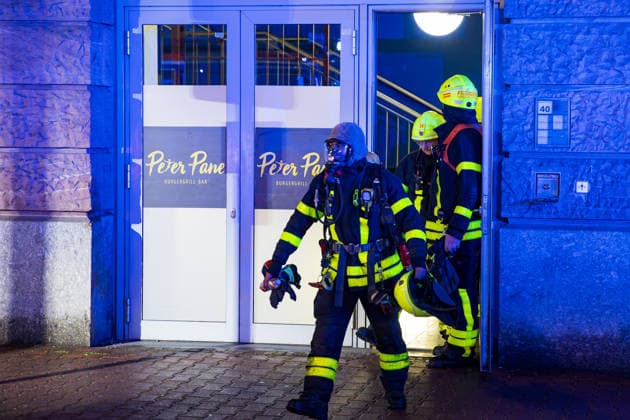 Brand in Kinosaal sorgt für Großaufgebot an Rettungskräften Am 08.10.2026 kam es in einem Kinosaal des Cinestar Metropolis in Frankfurt zu einem Feuer. Die Feuerwehr Frankfurt rückte mit einem Großaufgebot an, Trupps bekämpften den Brand unter Atemschutz. Nach den Löscharbeiten waren ausgiebige Belüftungsmaßnahmen erforderlich. Erste Einsatzkräfte konnten nach rund einer Stunde den Einsatz verlassen. Frankfurt am Main Innenstadt Hessen Deutschland