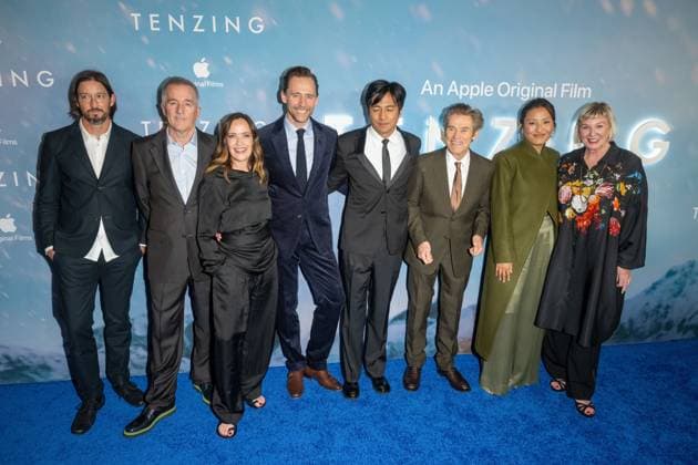 Apple Original Films Tenzing New York Premiere, New York, USA - 07 Oct (L-R) Stefan Duscio, Luke Davies, Jennifer Peedom, Tom Hiddleston, Genden Phuntsok, Willem Dafoe, Thinley Lhamo and Liz Watts attend Apple Original Films Tenzing New York Premiere at DGA Theater on October 07, 2026 in New York City. New York United States Copyright: xRonxAdarx xSOPAxImagesx Ron-Adar-1456835