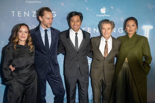 Apple Original Films Tenzing New York Premiere, New York, USA - 07 Oct (L-R) Jennifer Peedom, Tom Hiddleston, Genden Phuntsok, Willem Dafoe and Thinley Lhamo attend Apple Original Films Tenzing New York Premiere at DGA Theater on October 07, 2026 in New York City. New York United States Copyright: xRonxAdarx xSOPAxImagesx Ron-Adar-1456837