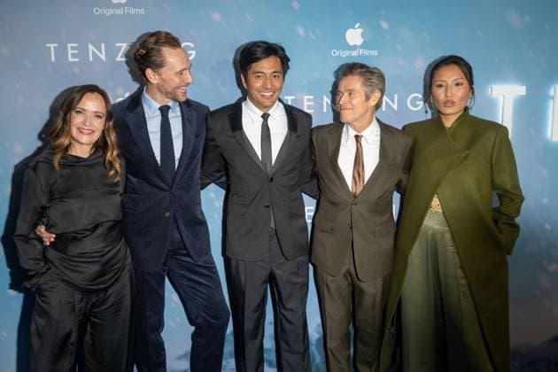 Apple Original Films Tenzing New York Premiere, New York, USA - 07 Oct (L-R) Jennifer Peedom, Tom Hiddleston, Genden Phuntsok, Willem Dafoe and Thinley Lhamo attend Apple Original Films Tenzing New York Premiere at DGA Theater on October 07, 2026 in New York City. New York United States Copyright: xRonxAdarx xSOPAxImagesx Ron-Adar-1456838