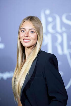 Talento Fashion Awards - Madrid Mishel Gerzig attends 5th Talento Fashion Awards Photocall at Espacio La Salle by Eneldo on October 7, 2026 in Madrid, Spain Photo by ABACAPRESS.COM Madrid Madrid Spain  Copyright: xABACAx