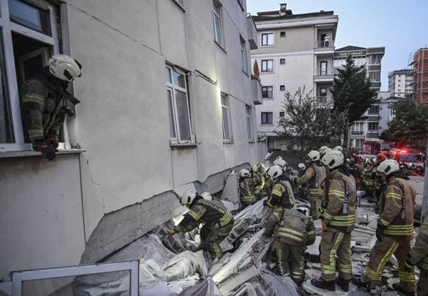 Partial collapse occurs in 7-story building in Istanbul s Maltepe district ISTANBUL, TURKIYE - OCTOBER 8: Search and rescue personnel, including firefighters, AFAD, UMKE, and police teams, operate at the site of a partial building collapse in the Cevizli neighborhood of Maltepe district, Istanbul, Turkiye on October 8, 2026. Trapped residents on the unaffected upper floors were evacuated while emergency teams initiated search and rescue efforts beneath the collapsed lower levels. Murat Sengul Anadolu Istanbul Turkey. Editorial use only. Please get in touch for any other usage.  Copyright: x2026xAnadoluxMuratxSengulx