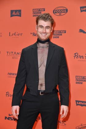 ABOUT YOU Opera Modenschau Linus Weber bei der ABOUT YOU Opera Modenschau in Berlin am 07.10.2026 Copyright: xEventpressxBerndtx