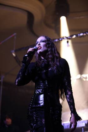 Alexandra Ashley Hughes alias Allie X bei einem Konzert im Metropol in Berlin, 7. Oktober 2026. Allie X Konzert Berlin
