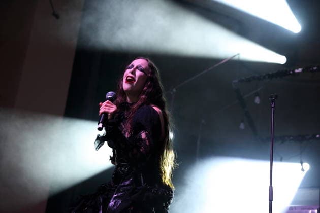 Alexandra Ashley Hughes alias Allie X bei einem Konzert im Metropol in Berlin, 7. Oktober 2026. Allie X Konzert Berlin