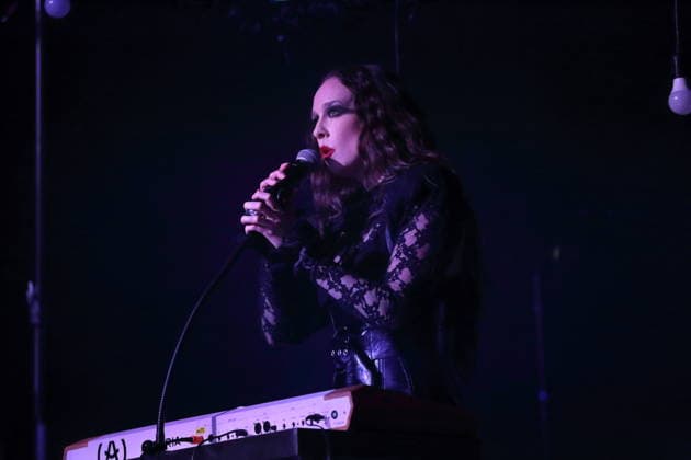 Alexandra Ashley Hughes alias Allie X bei einem Konzert im Metropol in Berlin, 7. Oktober 2026. Allie X Konzert Berlin