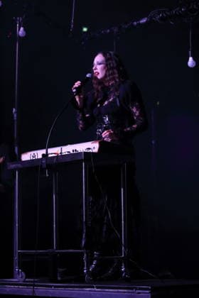 Alexandra Ashley Hughes alias Allie X bei einem Konzert im Metropol in Berlin, 7. Oktober 2026. Allie X Konzert Berlin