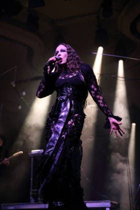 Alexandra Ashley Hughes alias Allie X bei einem Konzert im Metropol in Berlin, 7. Oktober 2026. Allie X Konzert Berlin