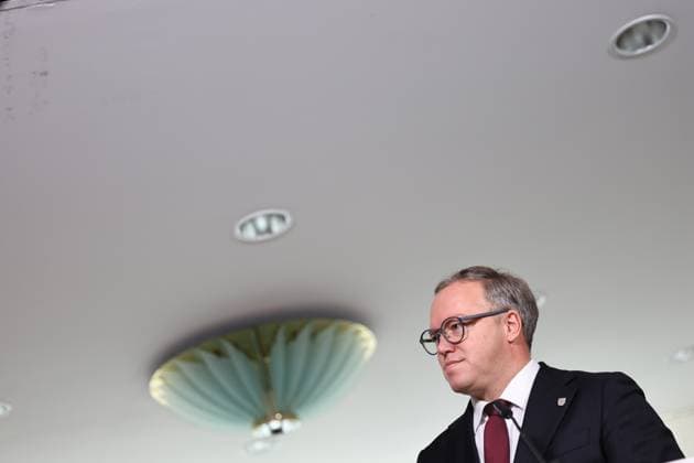 Thueringer Landtag - Statement Ministerpraesident Mario Voigt (CDU) 07.10.2026, Erfurt, Thueringer Landtag, Statement von Ministerpraesident Mario Voigt (CDU), er hat die Klage zurueckgezogen, er akzeptiert die Aberkennung seines Doktortitels
