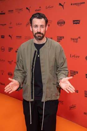 ABB ABOUTYOU- Moderator Jan Koeppen zu Gast bei der ABOUT YOU Opera Fashion Show im Admiralspalast am 07.10.2026 in Berlin Berlin Deutschland
