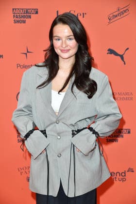 Nele Ludowig bei der ABOUT YOU Opera Modenschau in Berlin am 07.10.2026