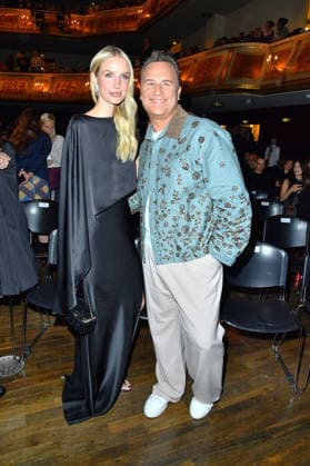 Leonie Hanne und Guido Maria Kretschmer bei der ABOUT YOU Opera Modenschau in Berlin am 07.10.2026