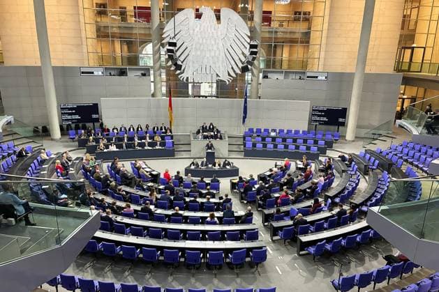 Berlin, Deutschland, 08.10.2026: Deutscher Bundestag: 99. Bundestagssitzung: Blick in den Plenarsaal Copyright: xdtsxNachrichtenagenturx dts_137538