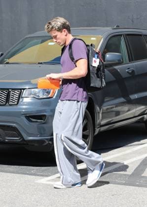Celebrities and pro dancers arrive at the Dancing with the Stars rehearsal studio Featuring: Jackson Olson Where: Los Angeles, California, United States When: 07 Oct 2026 Credit: H2Y INSTARimages EDITORIAL USE ONLY. NOT FOR USE BY NEWSPAPERS BASED IN THE UK. Copyright: xx instar56079210